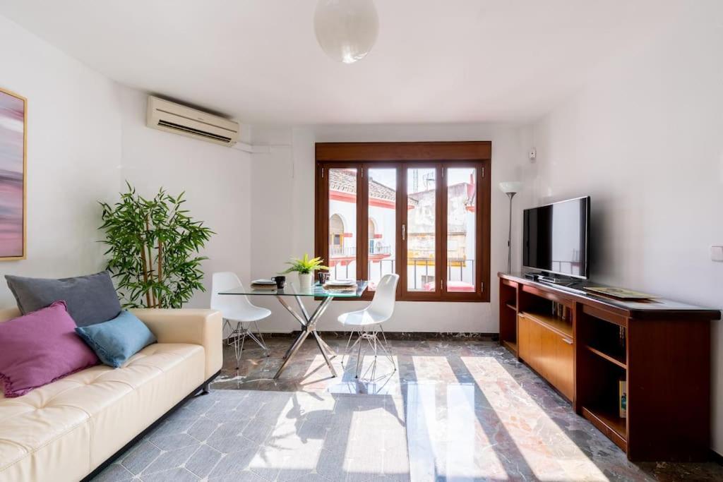 Behouse Sierpes Apartment Севиля Екстериор снимка