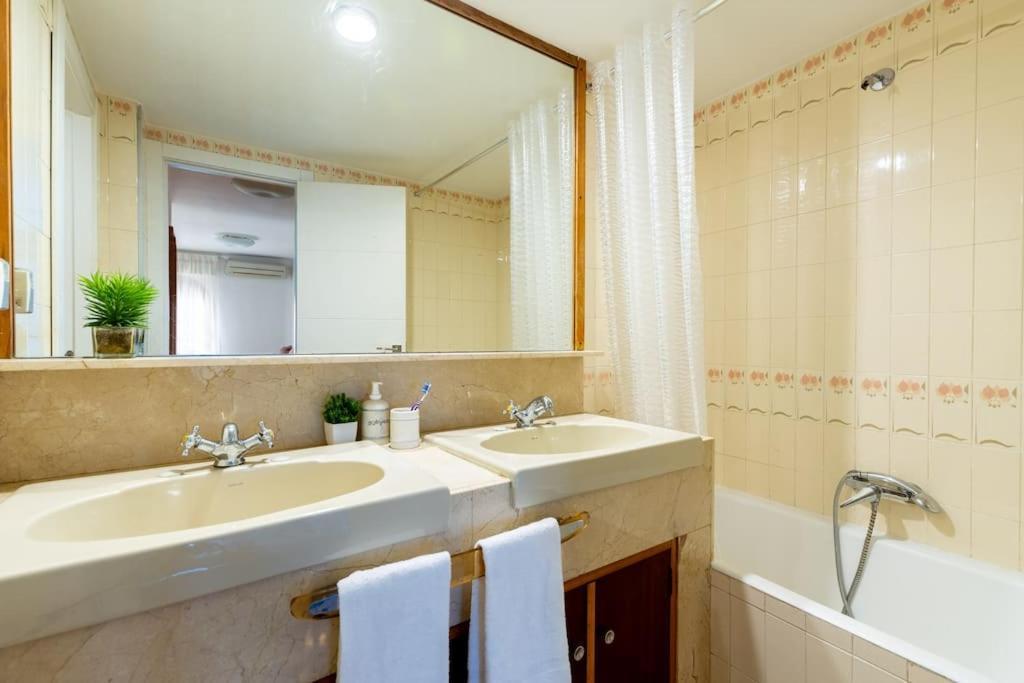 Behouse Sierpes Apartment Севиля Екстериор снимка